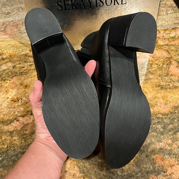 Women’s black chunky square gold zipper black slip on boots chunky square heal - Picture 7 of 10